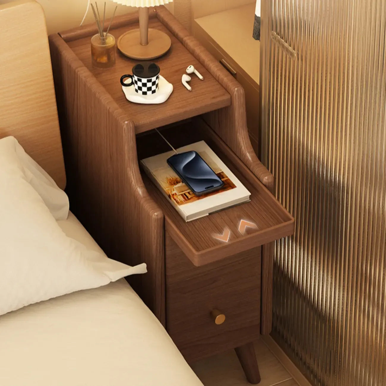 Table de chevet étroite en bois blanc à 2 étagères