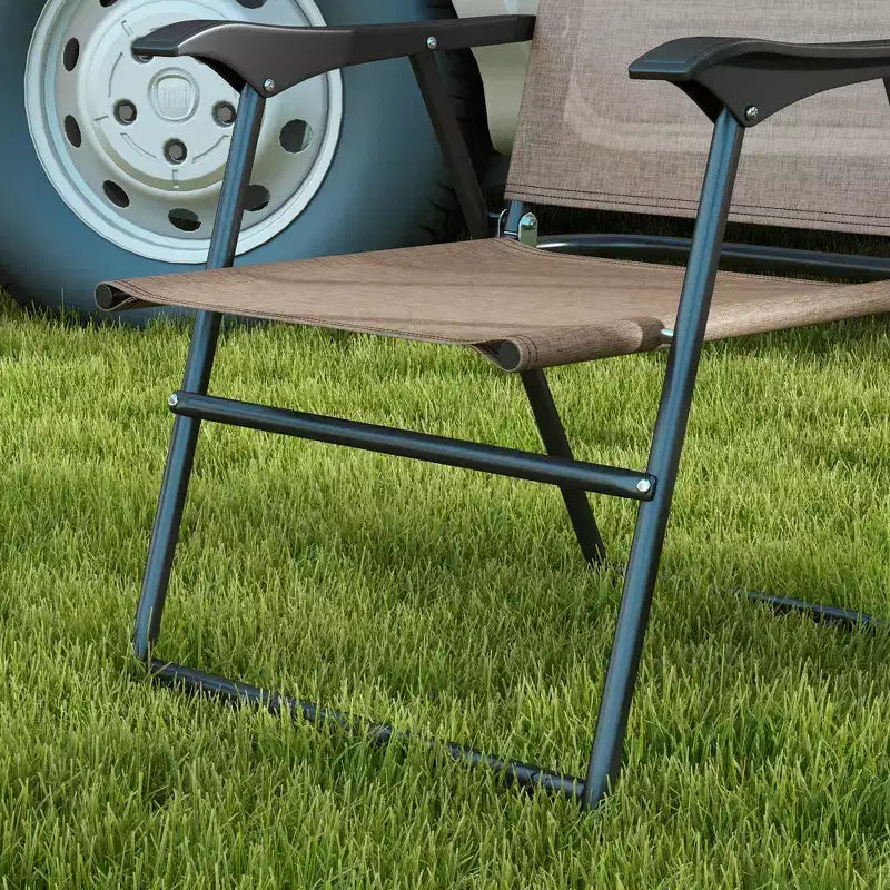 Chaises pliantes Outsunny, lot de 4 chaises de sport pour adultes, chaises de camping avec accoudoirs, siège en tissu maillé respirant pour pelouse