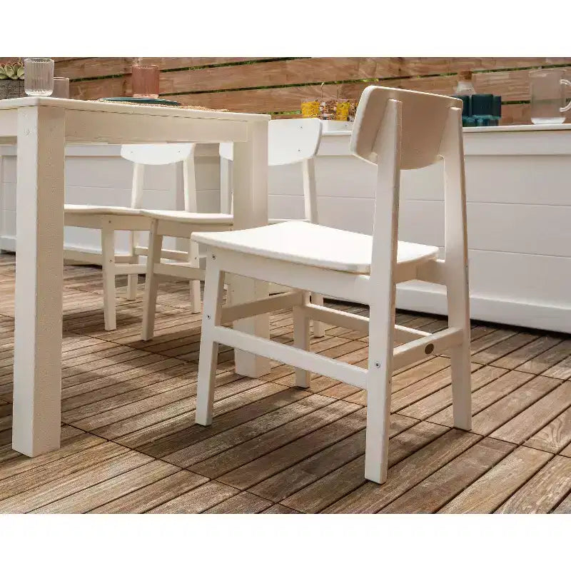 Chaise de patio sans accoudoirs d'extérieur moderne Studio de POLYWOOD
