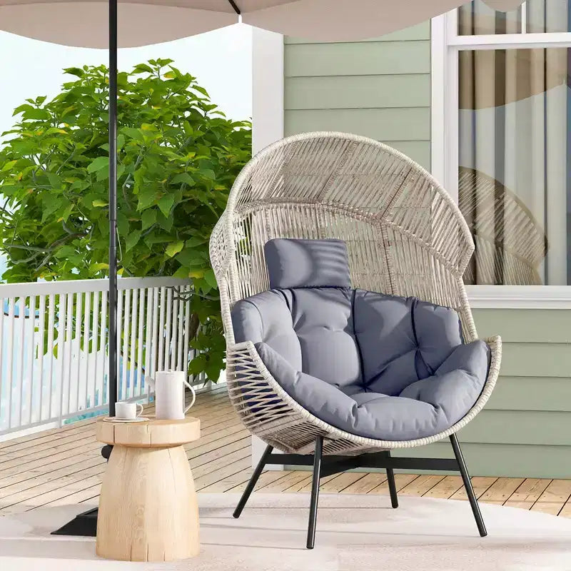 Fauteuil œuf surdimensionné Costway avec coussins et appui-tête, cadre en métal robuste pour jardin, blanc cassé/gris/noir