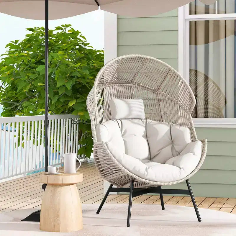 Fauteuil œuf surdimensionné Costway avec coussins et appui-tête, cadre en métal robuste pour jardin, blanc cassé/gris/noir