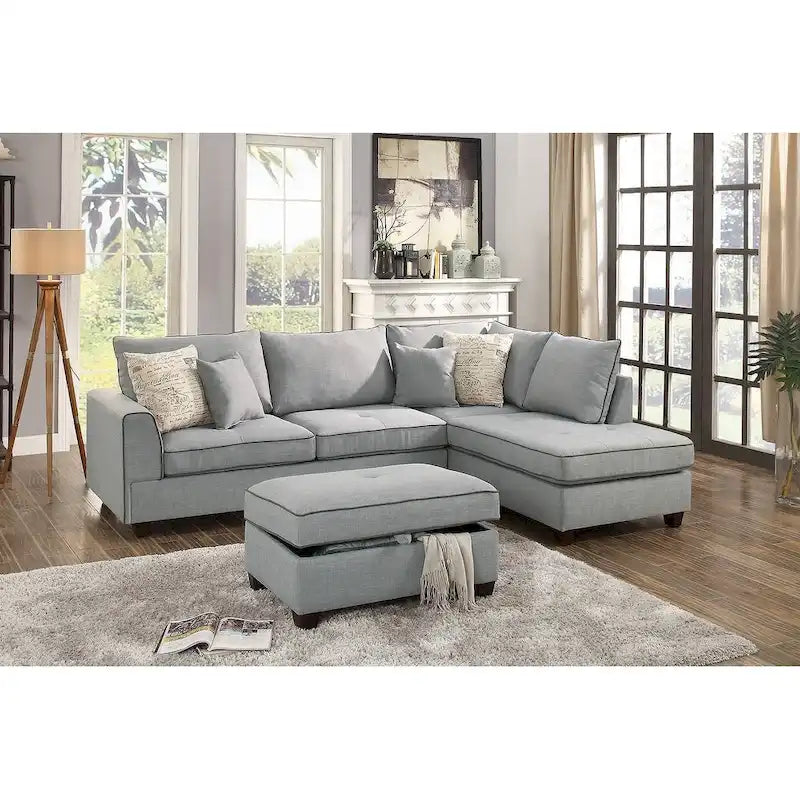 Ensemble sectionnel Bobkona en poly-tissu avec méridienne réversible et pouf de rangement.