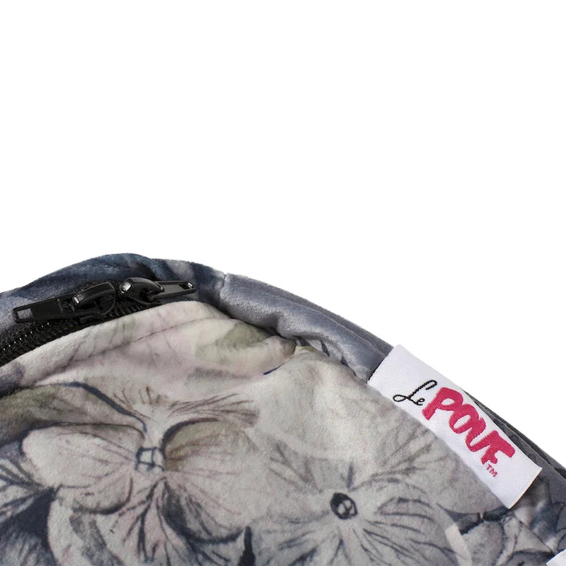 Pouf cubique en tissu à motif floral de taille moyenne traditionnel Reigle par Christopher Knight Home