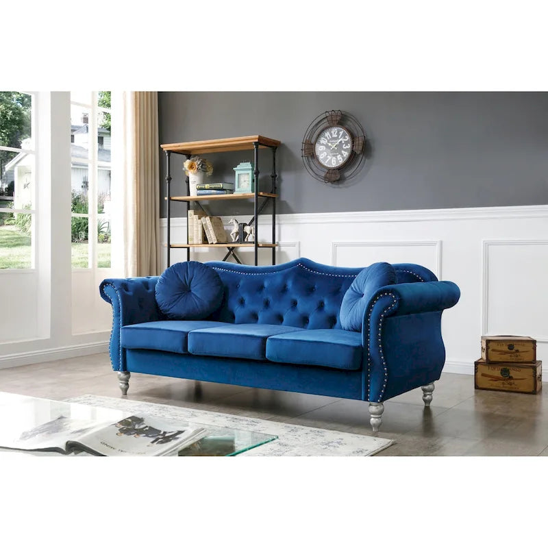 Canapé 3 places Hollywood Chesterfield en velours de 82 po avec 2 coussins décoratifs – 82L x 35P x 34H