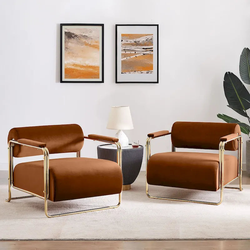 Fauteuil VANOMi 31 large en velours futuriste avec structure dorée brillante et dossier cylindrique