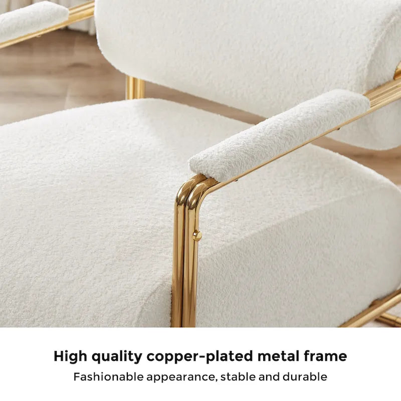 Fauteuil VANOMi 31 large en velours futuriste avec structure dorée brillante et dossier cylindrique