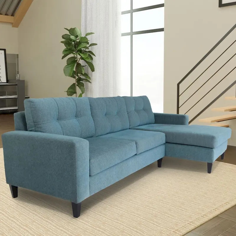 Canapé sectionnel contemporain en forme de L Coast to Coast Sofas, cadre en bois massif, rembourré en polyester et nylon.