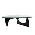Table basse moderne du milieu du siècle avec plateau en verre trempé et base triangulaire
