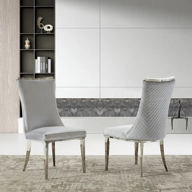 Chaises de salle à manger en velours avec dossier à texture réticulée et garniture métallique sur le dessus