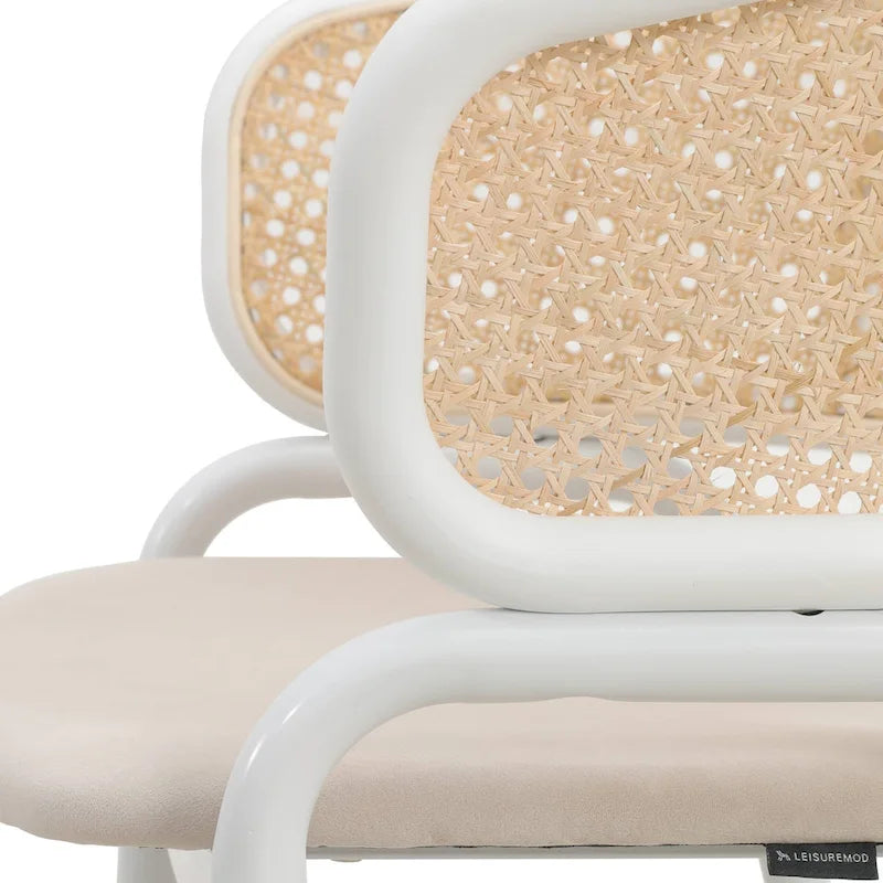 Chaise d'appoint moderne et élégante Ervilla avec dossier en rotin et pieds en acier blanc pour salle à manger et cuisine, lot de 2