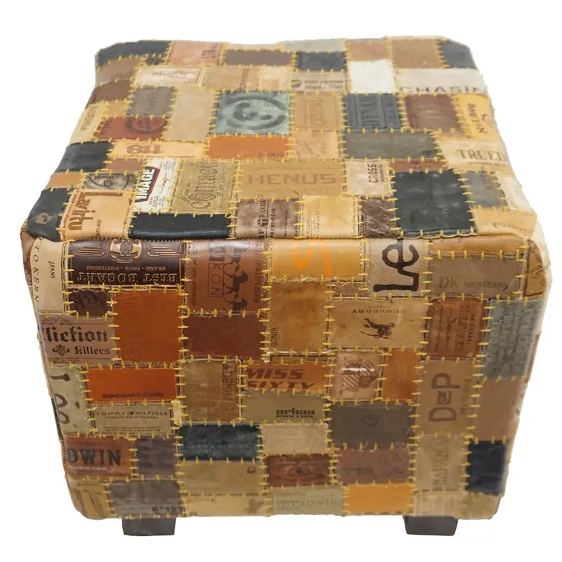 Home&Manor Pouf Cube en Cuir Daniella