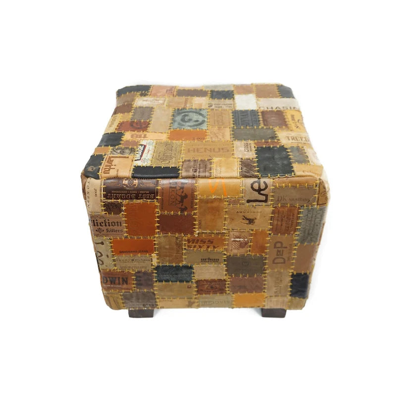 Home&Manor Pouf Cube en Cuir Daniella