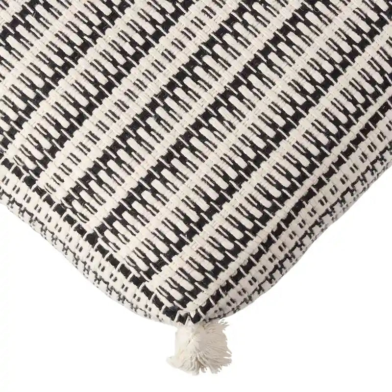 Pouf Ister rayé crème et noir fait main