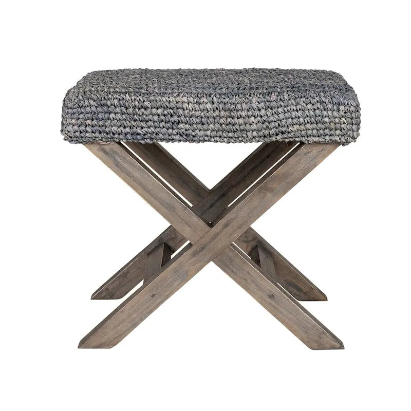 Pouf artisanal en raphia naturel et bois de East at Main