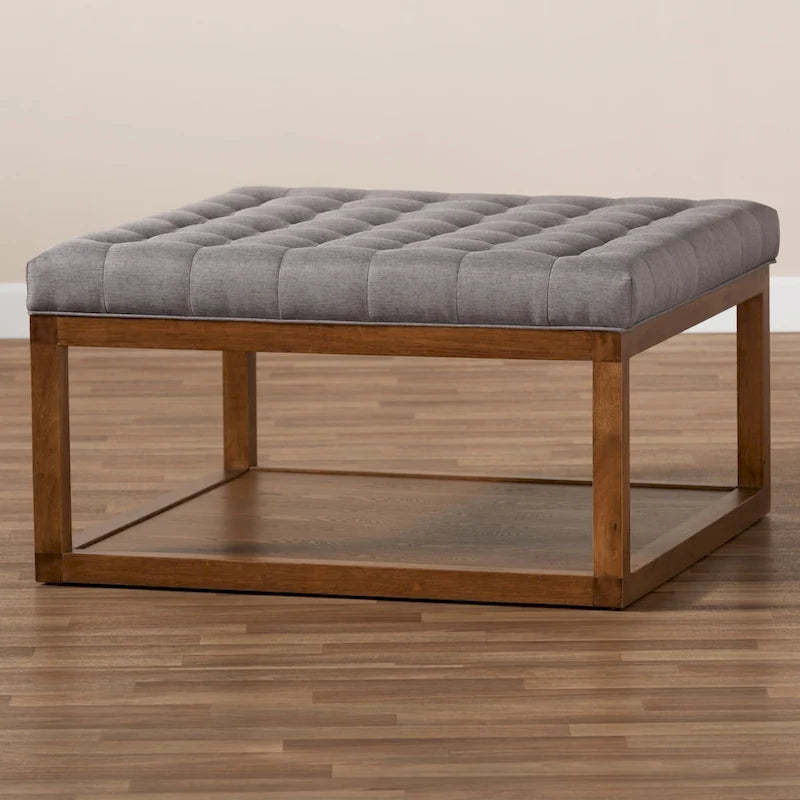 Pouf de cocktail rembourré Carson Carrington Jularp