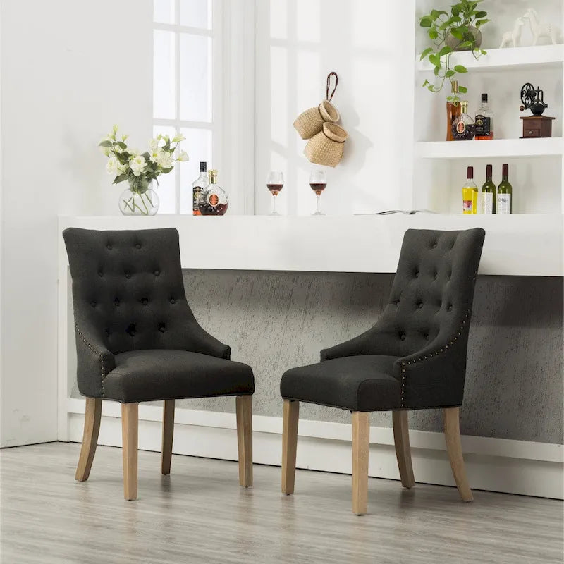 Chaises d'hôtesse Roundhill Furniture à oreilles, capitonnées, en bois massif avec clous décoratifs argentés (Lot de 2)