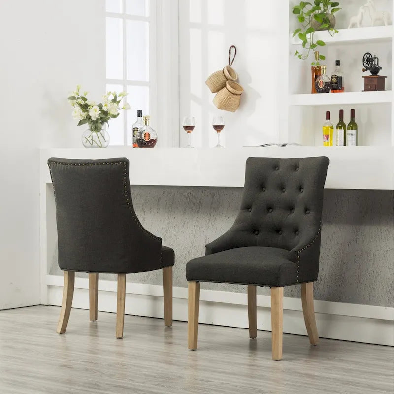 Chaises d'hôtesse Roundhill Furniture à oreilles, capitonnées, en bois massif avec clous décoratifs argentés (Lot de 2)