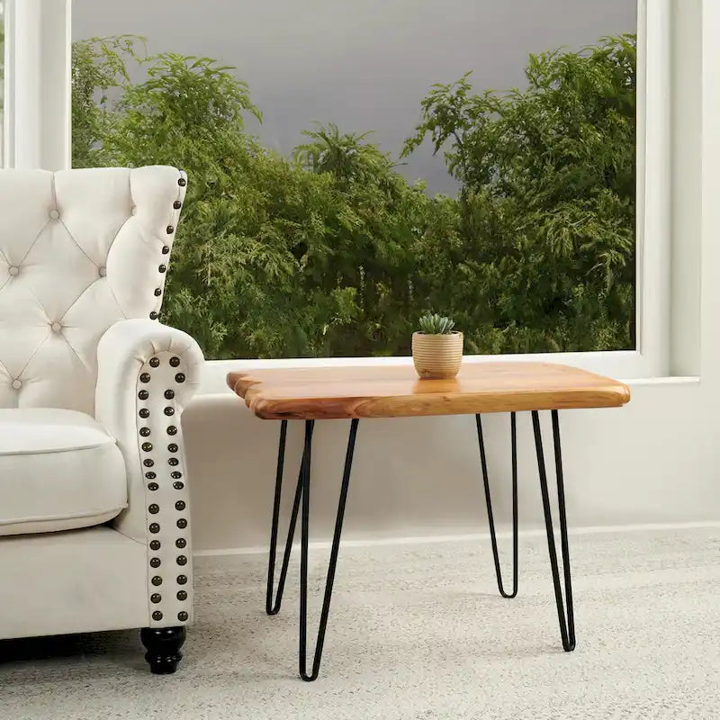 Table basse en bois de cèdre à bord brut