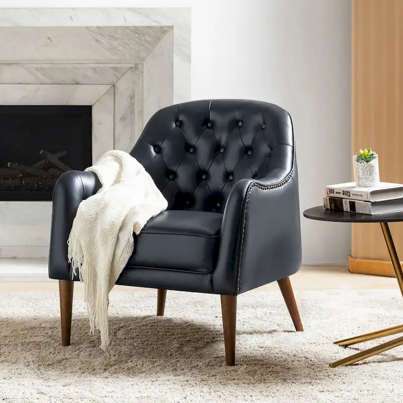 Fauteuil tonneau Melisa Classic en cuir véritable avec pieds en bois et dossier capitonné de HULALA HOME