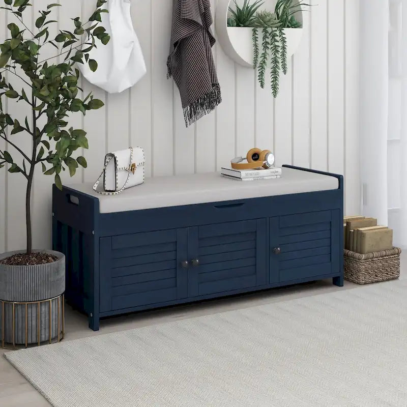 Banc de rangement avec 3 portes persiennes, banc à chaussures avec coussin amovible et espace de rangement caché
