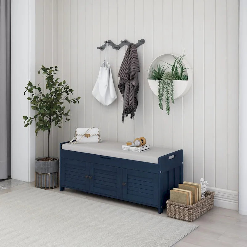 Banc de rangement avec 3 portes persiennes, banc à chaussures avec coussin amovible et espace de rangement caché