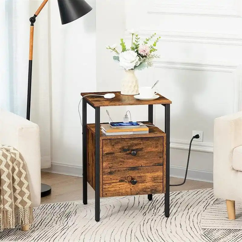 Table d'appoint avec station de recharge - 15,7P x 15,7L x 24H