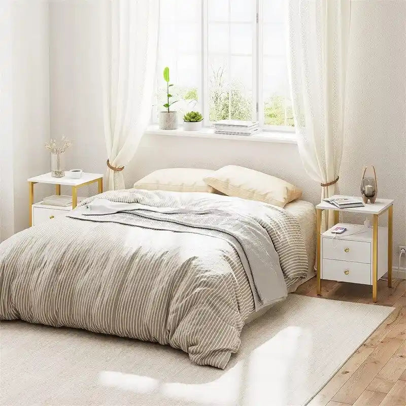 Table d'appoint avec station de recharge - 15,7P x 15,7L x 24H