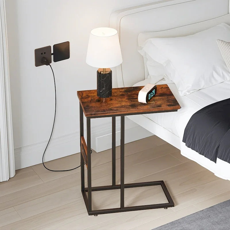 Table d'appoint en C, petite table de chevet avec ports USB et prises électriques pour petits espaces