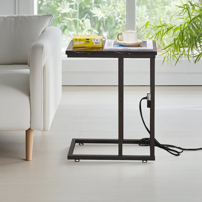 Table d'appoint en C, petite table de chevet avec ports USB et prises électriques pour petits espaces