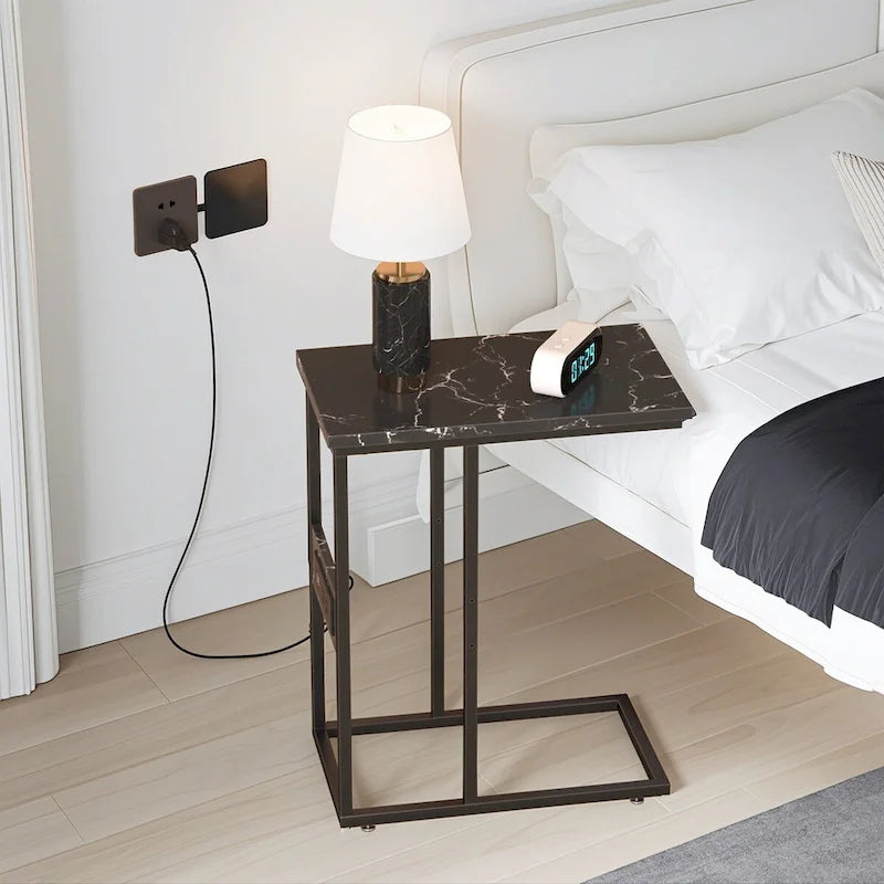 Table d'appoint en C, petite table de chevet avec ports USB et prises électriques pour petits espaces