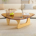 Table basse triangulaire en bois avec plateau en verre