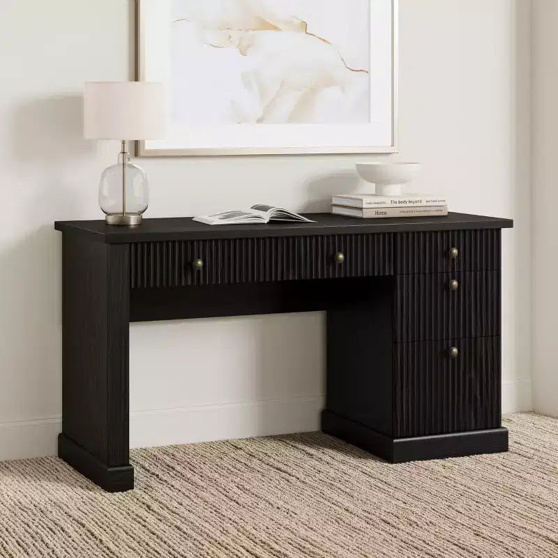 Meuble de rangement de bureau cannelé, bureau de direction moderne de 54 po avec station de recharge, bureau d'ordinateur en bois avec tiroirs classeurs pour bureau d'étude