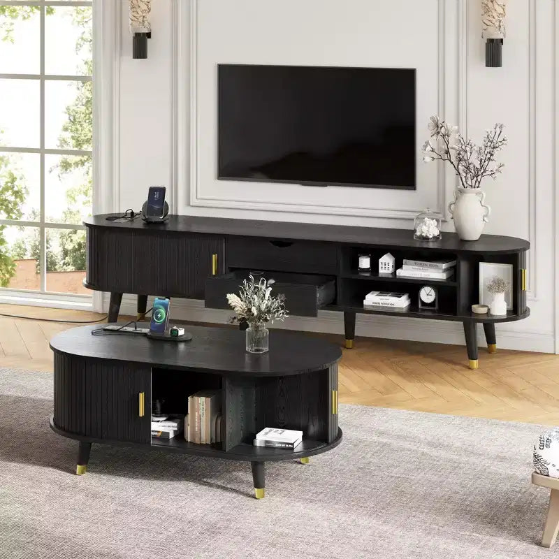 CLIHOME Meuble TV et table basse de ferme en bois avec station de recharge, console multimédia ovale cannelée pour TV jusqu'à 80 pouces